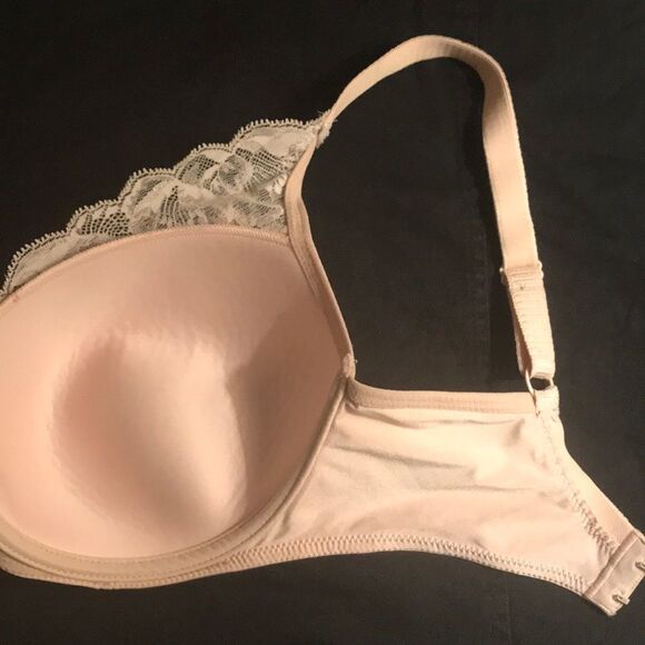 Chantelle Orangerie Lace Plunge Bra - Picture 6 of 8